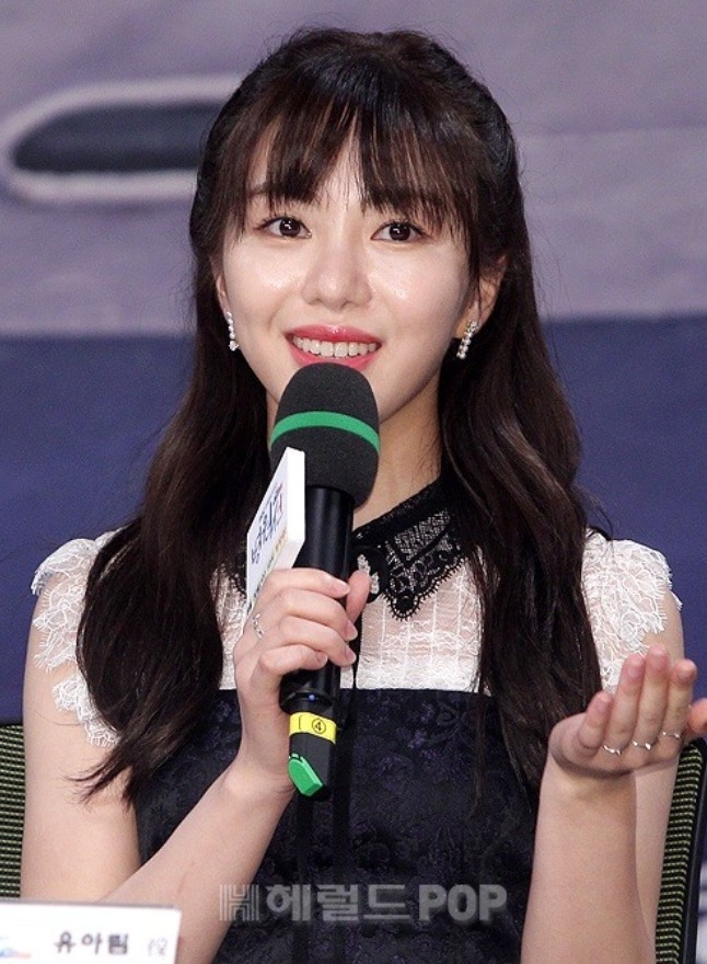 AOA 출신 <b>권민아</b> “언니 <b>유방암</b>…W코리아 <b>술파티</b> 괴로워”