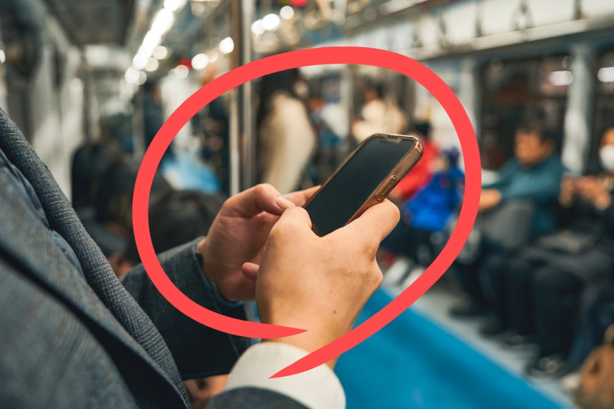 다들 폰만 본다고 욕하지? 알고 보니 지구 위한 거였네!