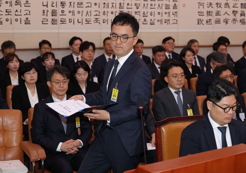 <b>구자현</b> 서울고검장 “‘<b>연어파티 의혹</b>’ 진상파악 중..일부 수사 전환…...