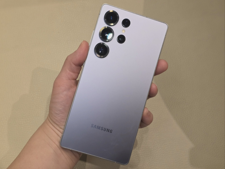 내년에 나올 삼성 갤S26 가격 역대급으로 비싸질 듯