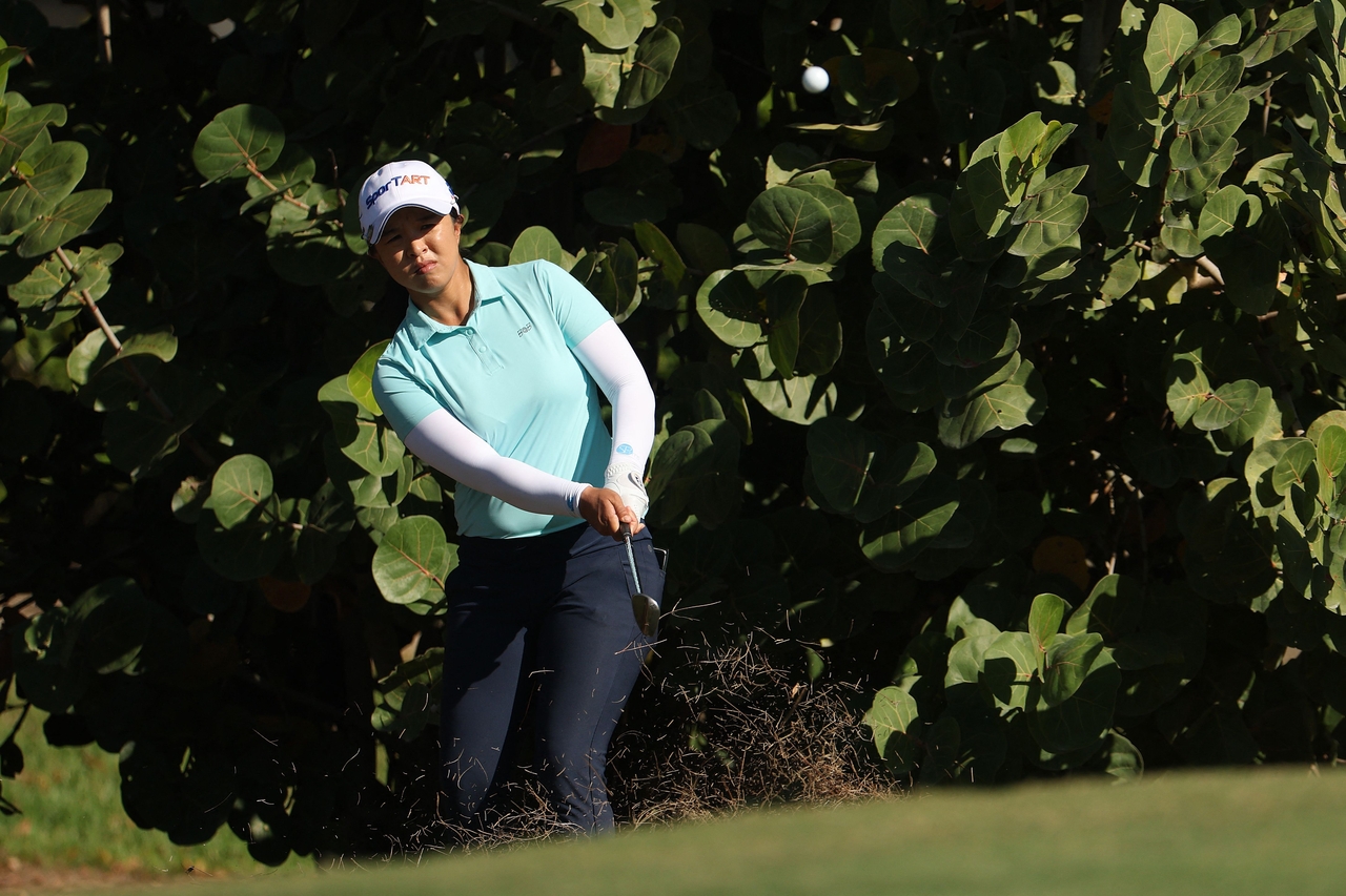 공세 높인 <b>김세영</b>, LPGA <b>투어 챔피언십</b> 2R 2위