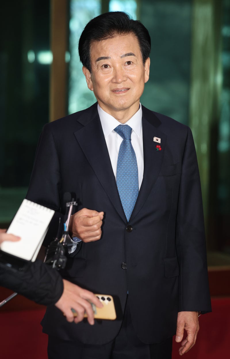 “한학자 총재 일면식도 없다” <b>정동영</b>, <b>통일교 연루설</b> 반박