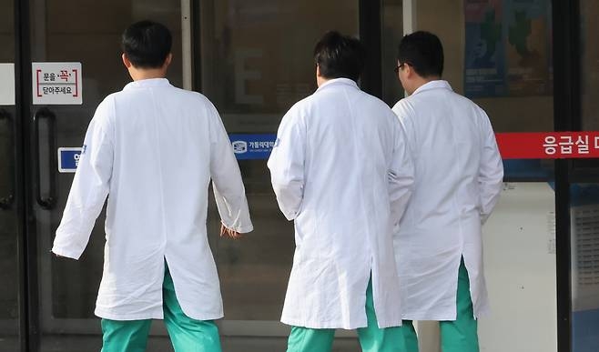 응급의학과 전문의 구인난 실화? 월 2400만원에 5일 출근인데도…