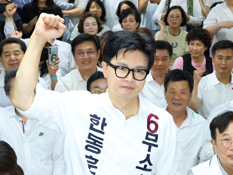 “결혼식 꼭 갈게요” 만덕동 청년과 약속지킨 한동훈