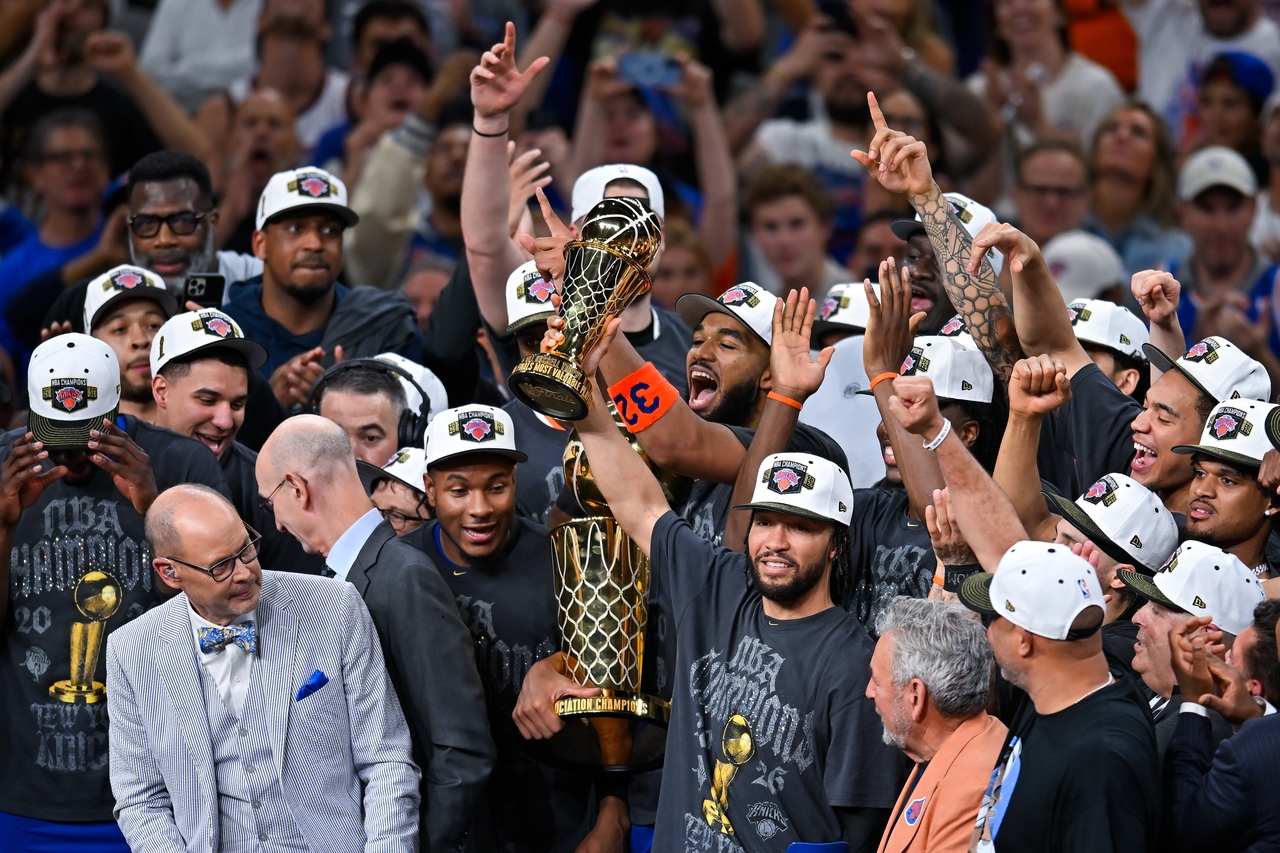 <b>뉴욕 닉스</b>, 53년 만에 <b>NBA 우승</b>…통산 세 번째