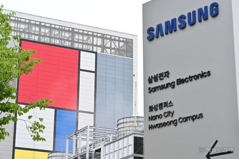 ‘마이크론 훈풍’ 반도체 투톱, 합산 분기 영업익 첫 150조 돌파 ...
