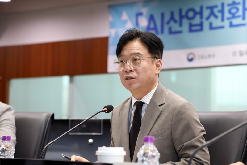 AI 연구도 특별연장근로 허용 검토…노사정, 현대차 연구소서 첫 현장....