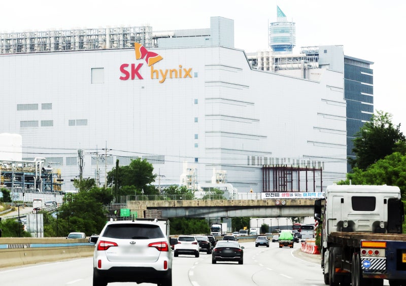 “이거 따면 SK하이닉스 취업할 수 있어요?” 1만→2만명 ‘우르르’....