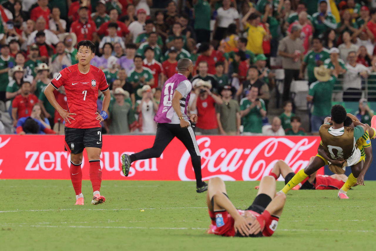 “손흥민을 벤치에 앉히고 남아공에 완전히 압도당해”…ESPN, 한국 월드컵 성적 ‘D-’