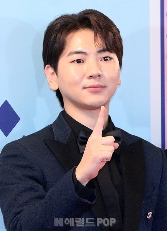 <b>이주승</b>, <b>청와대</b>서 대통령 만났다…“국가유공자 조부 덕분”