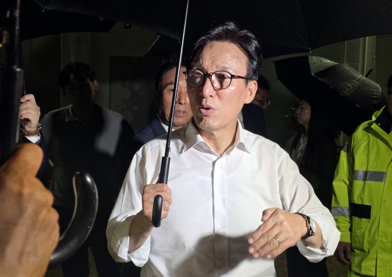 <b>김민석</b> 첫 행보 <b>거제</b> 수해현장…“새벽부터 민생 지키는 여당”