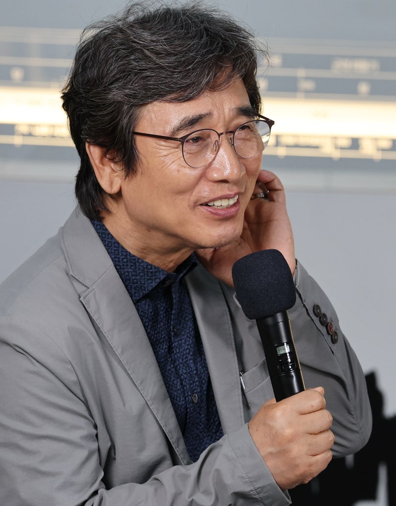 <b>유시민</b> “내가 이재명을 왜 싫어해?”…<b>이하늘</b>과 낚시 근황
