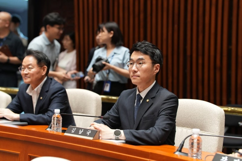 與<b>김남국</b> “<b>GTX-C</b> 착공·신안산선 개통·자이역 연장 등 집중 질의, 안산...