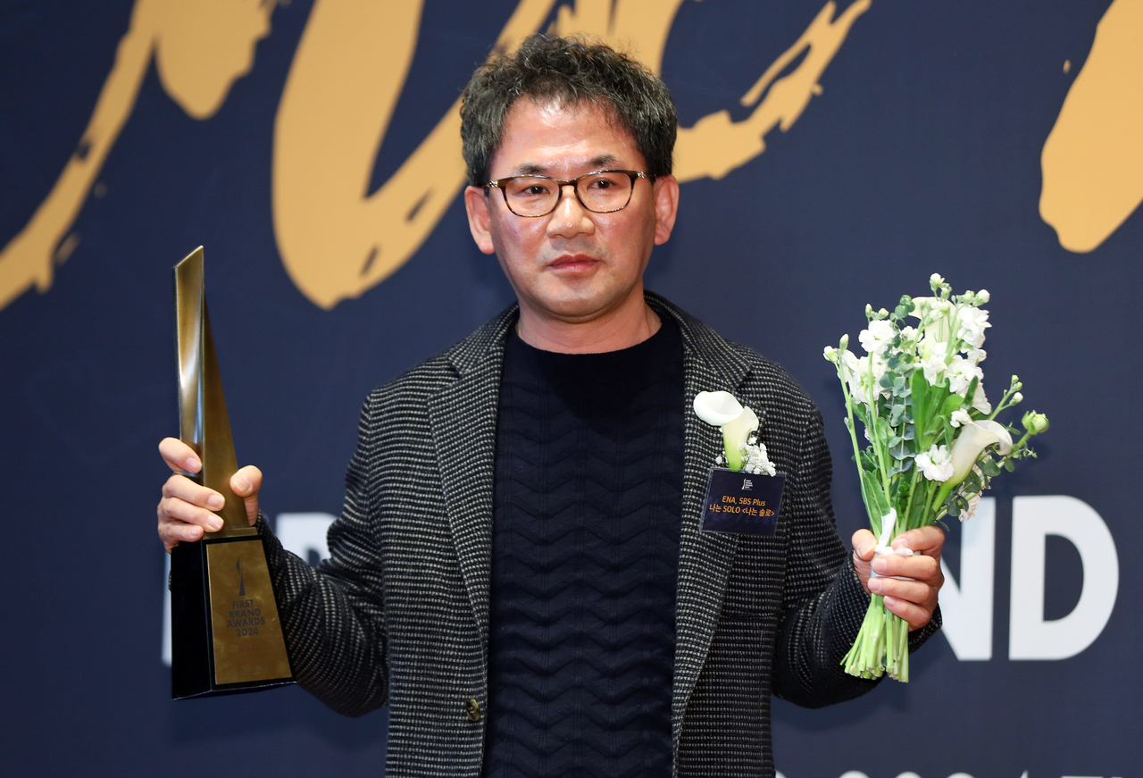 ‘<b>나는 솔로</b>’ 남규홍 PD, ‘결혼 실험 예능’ 선보인다…‘계약 결혼’...