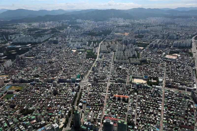 <b>서울</b> 비아파트 <b>착공</b>, 작년보다 81% 늘어…<b>주택</b>공급 ‘청신호’ 켜지나 ...