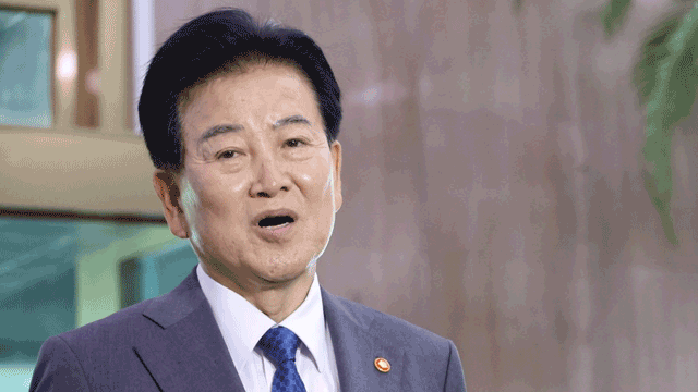 <b>정동영</b> “통일부 장관으로서 북에 <b>제의</b>…만나서 소통해야”