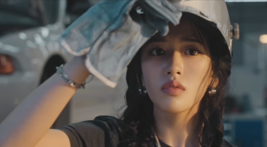 [이영지‘ROBOT’뮤직비디오]