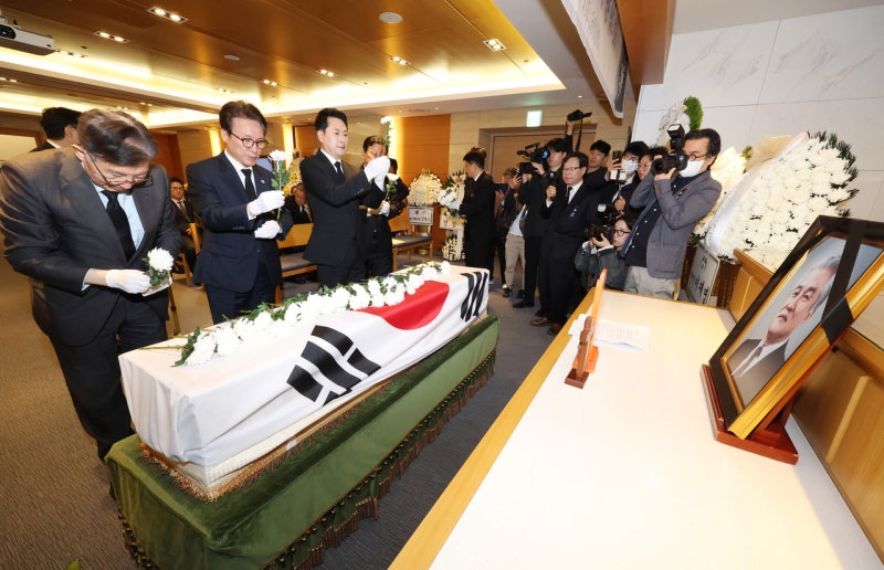 ‘YS 오른팔’ 故 <b>최형우</b> 전 내무부 장관 영면