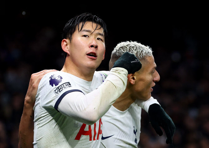 <b>손흥민</b>, EPL 12월 <b>이달</b>의 선수 후보…통산 5회 수상 노려
