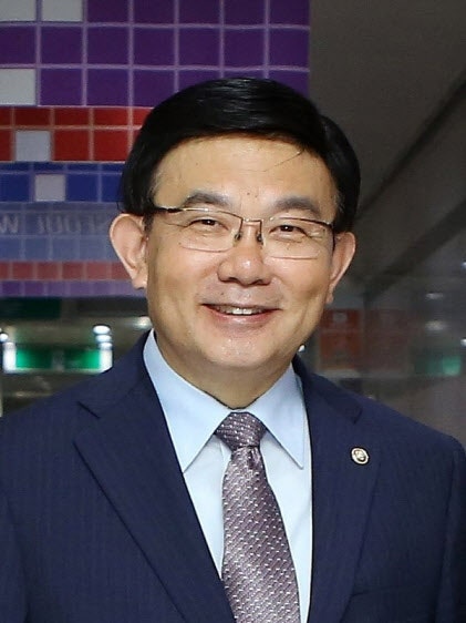 與 김성동 "'마포을' <b>김경율</b>과 경선 여부 고민…탈당은 없다"