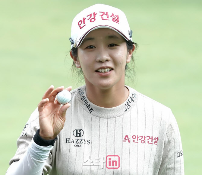 KLPGA 다승왕 찍고 LPGA 데뷔하는 <b>임진희</b> "<b>신인왕</b> 욕심 나요"