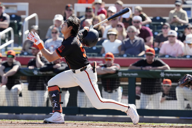 MLB <b>이정후</b>, <b>아버지 이종범</b> 코치 앞에서 3경기 연속 안타 ‘쾅’
