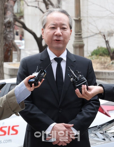 <b>주수호 의협</b> 위원장 “현재 사태 ‘의료농단’…국정조사 촉구”