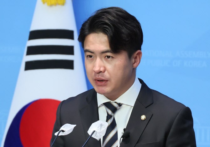 오영환 “조국·민주·국민의힘, 불공정 후보 공천 취소해야”