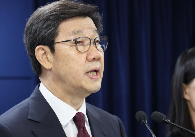 상급병원 전공의 '뚝'…경증 자부담 '쑥'(종합)