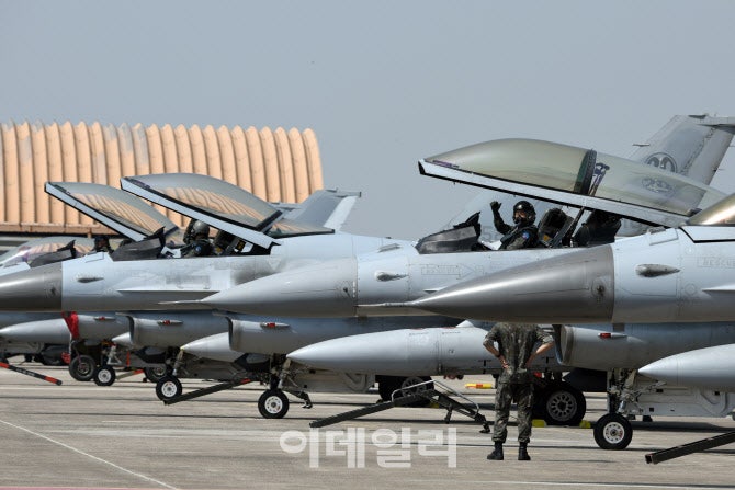 7일간 공군 종합<b>훈련</b> '소링 <b>이글</b>'…21개 부대·항공기 60여대 투입