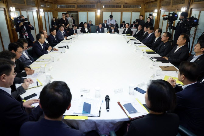 <b>황우여</b> “<b>인구전략</b>기획부 출범 시급, 정부조직법 최우선 처리해야”