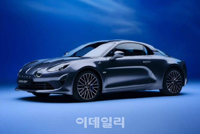 르노 고성능 스포츠카 ‘알핀 A110’ 韓 상륙..‘한정 판매’