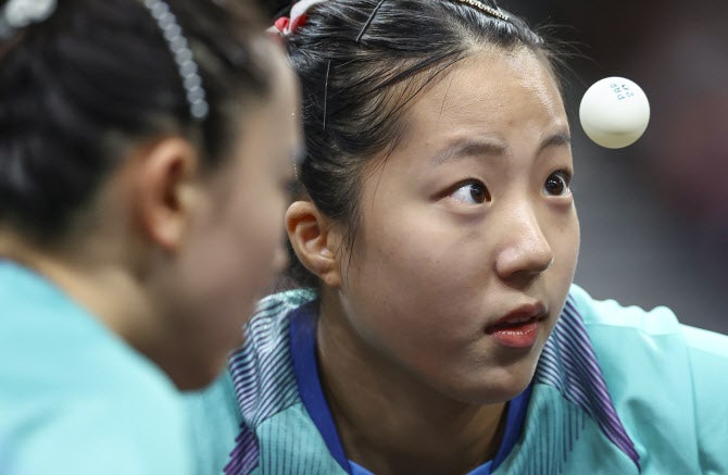 한국 여자 <b>탁구</b>, 스웨덴 꺾고 <b>단체전</b> 4강 진출...메달 보인다[파리올림픽]