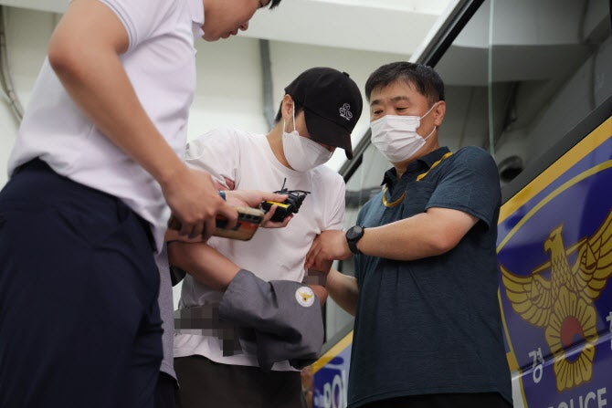 5살 아이 사망 <b>태권도</b> <b>관장</b> 구속 기소…아동학대살해 혐의