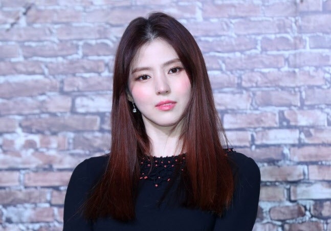 배우 <b>한소희 모친</b> ‘구속’…빚투 이어 이번엔 <b>불법</b>도박장 12곳 운영