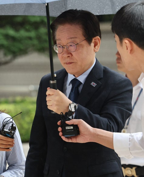 <b>이재명</b> "<b>김문기</b>와 <b>골프</b>·낚시했지만 기억 안나…컴퓨터 아냐"