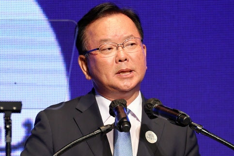김부겸 "尹때문에 국격 추락…與, <b>탄핵 찬성 배신</b> 아냐"