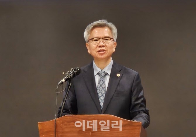 <b>김택우 의협 회장</b> “현재 의대교육 불가능”
