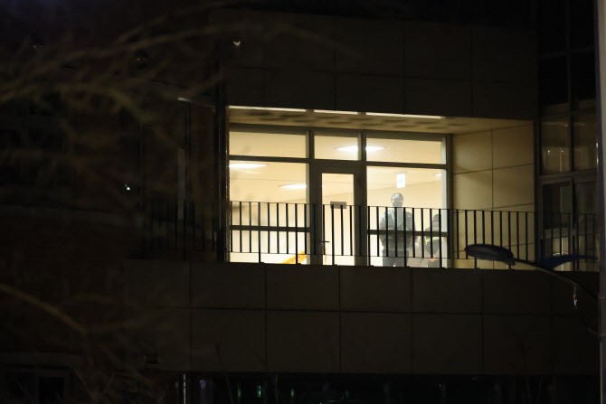 교사에 <b>피살</b>된 <b>초등생</b>…경찰, 시신 부검 의뢰
