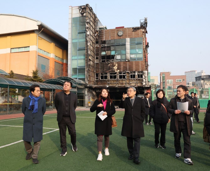 서울 <b>무학여고</b>, <b>화재</b>로 '운반급식' 전환…2학기는 정상급식