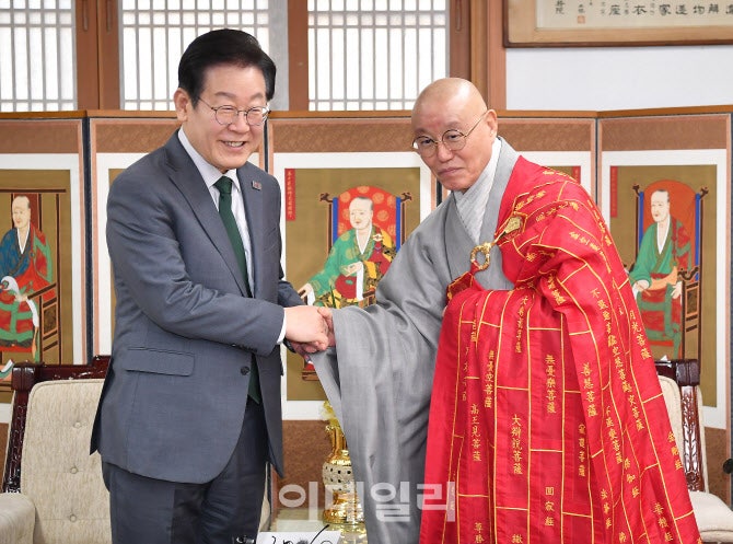 [포토]<b>이재명 대표</b>, '한국불교<b>태고종 방문</b>'