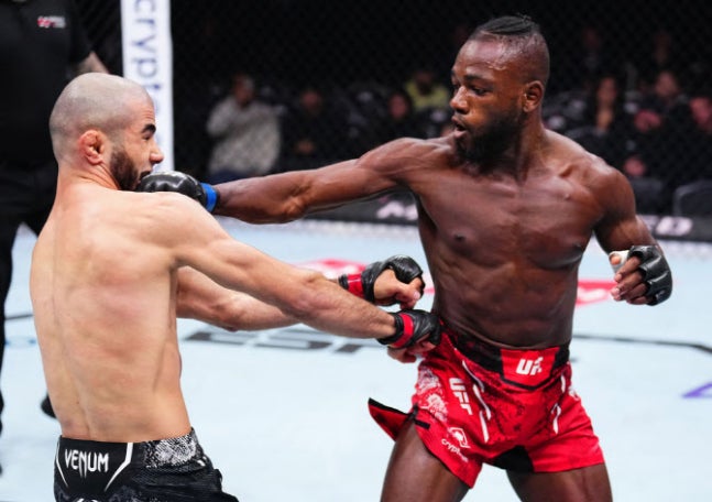 'UFC 플라이급 도전자 누구?' 6위 캅 vs 8위 알마바예프 맞대결