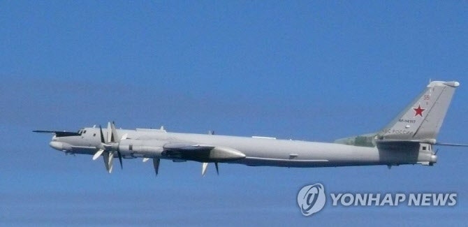 <b>러시아 군용기</b>, 동해 <b>KADIZ 진입</b> 후 이탈… 합참 “즉각 대응”