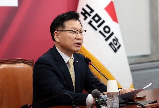 <b>이양수</b> “가처분 인용시, 전당대회 개최 불가…김문수 후보로 대선 갈 ...