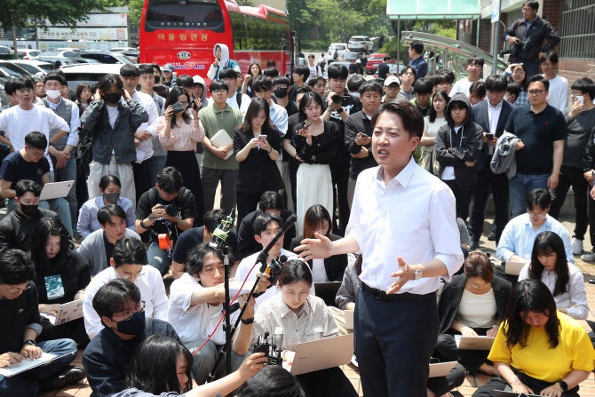 "<b>김문수</b> 찍으면 사표"…보수심장서 '사표론' 역공한 <b>이준석</b>