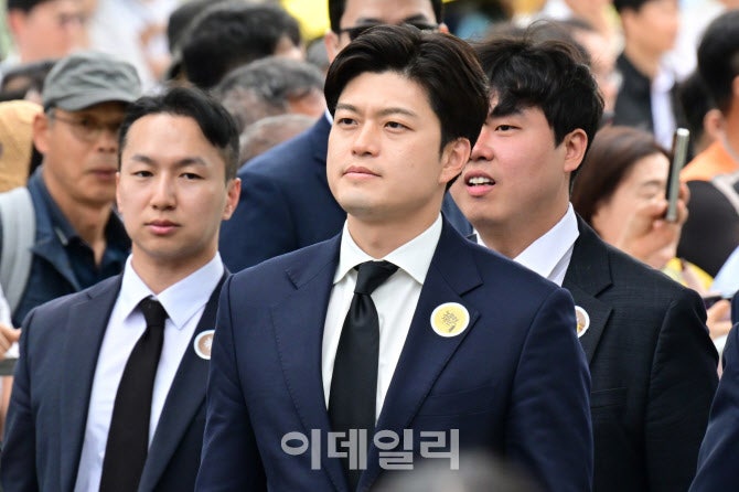 <b>김용태</b>, <b>이준석</b>에 <b>단일화</b> 압박 “공동정부 또는 100% 국민경선” 촉구