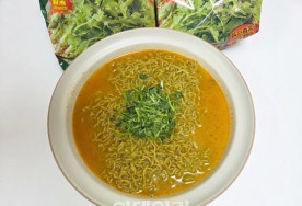 "누군가는 악몽일 맛" 한국 휩쓴 中고수라면…끓여봤더니