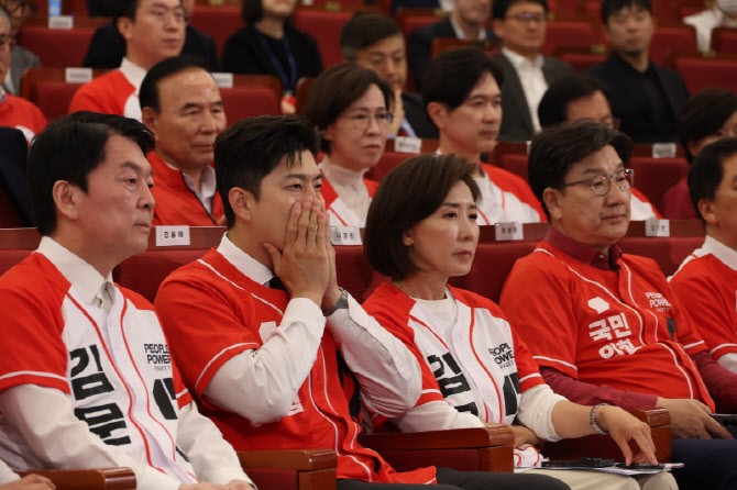 '친한계' 진종오 “국힘, <b>쇄신</b> 못하고 계엄 옹호한 채 <b>국민</b>에 표 애원”
