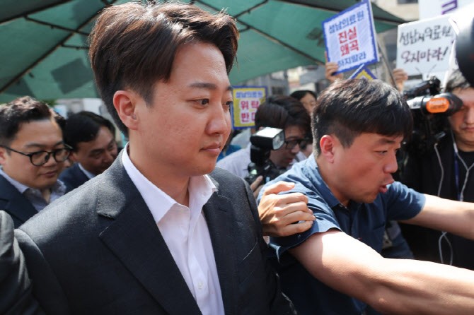 선거비용 한 푼도 못 받는다...<b>이준석 선거비용</b> 30억 어쩌나