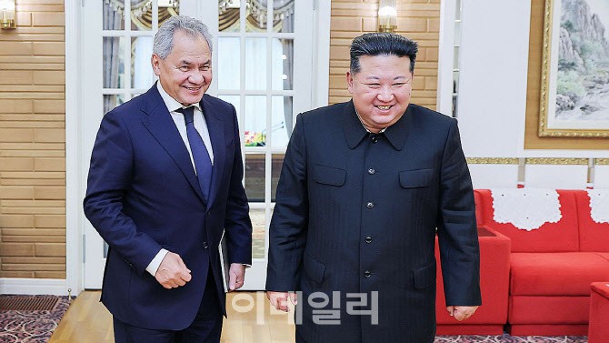푸틴 특사 <b>쇼이구</b>, <b>김정은</b> 만났다…한반도·우크라 문제 논의(종합)